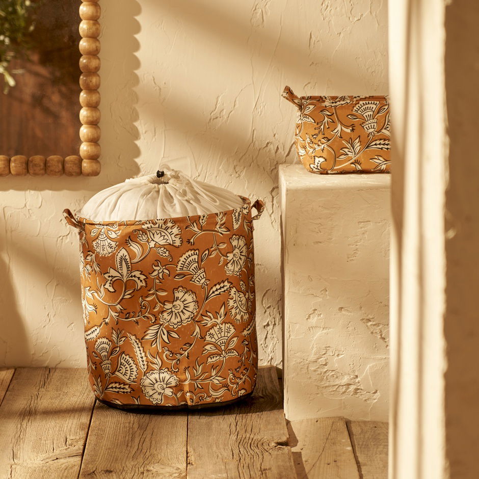 Wasmand met trekkoord in de vorm van een Indiase mond, mosterdgeel (36x40 cm) - Organizer cadeau