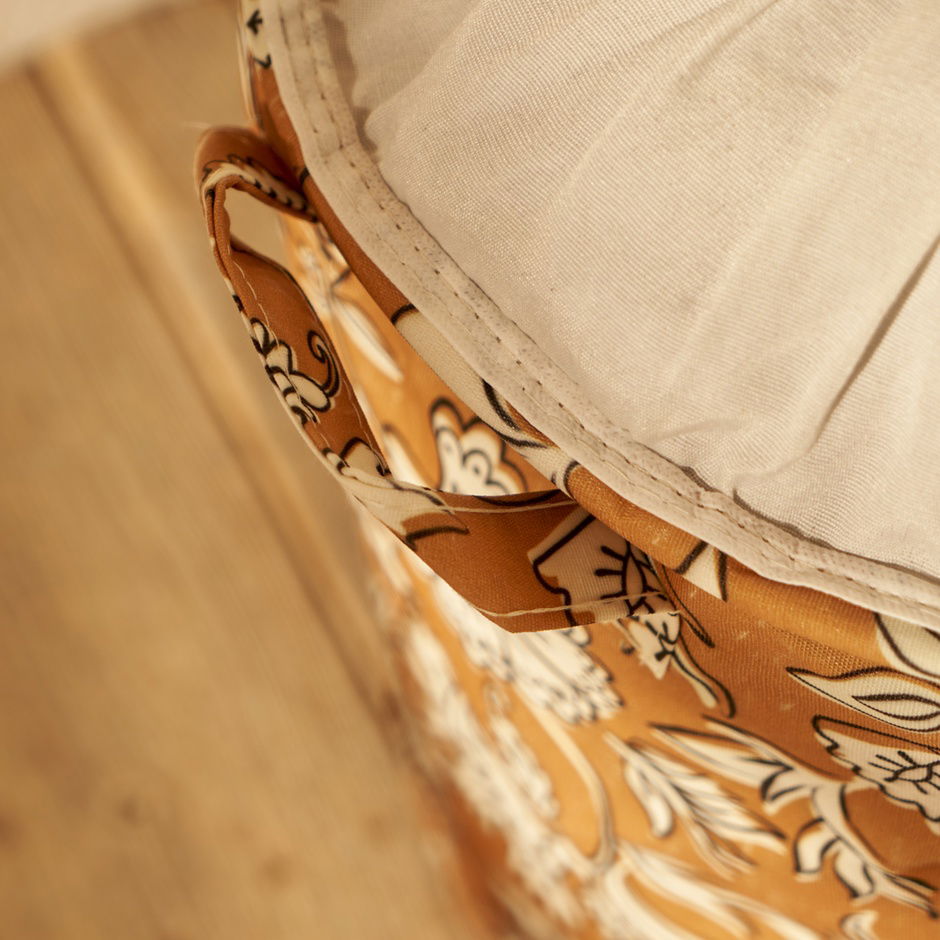 Wasmand met trekkoord in de vorm van een Indiase mond, mosterdgeel (36x40 cm) - Organizer cadeau