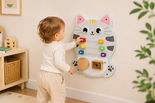 Montessori Busy Board Kat – Houten Educatief Activiteitenbord voor Baby & Peuter Productbeschrijving