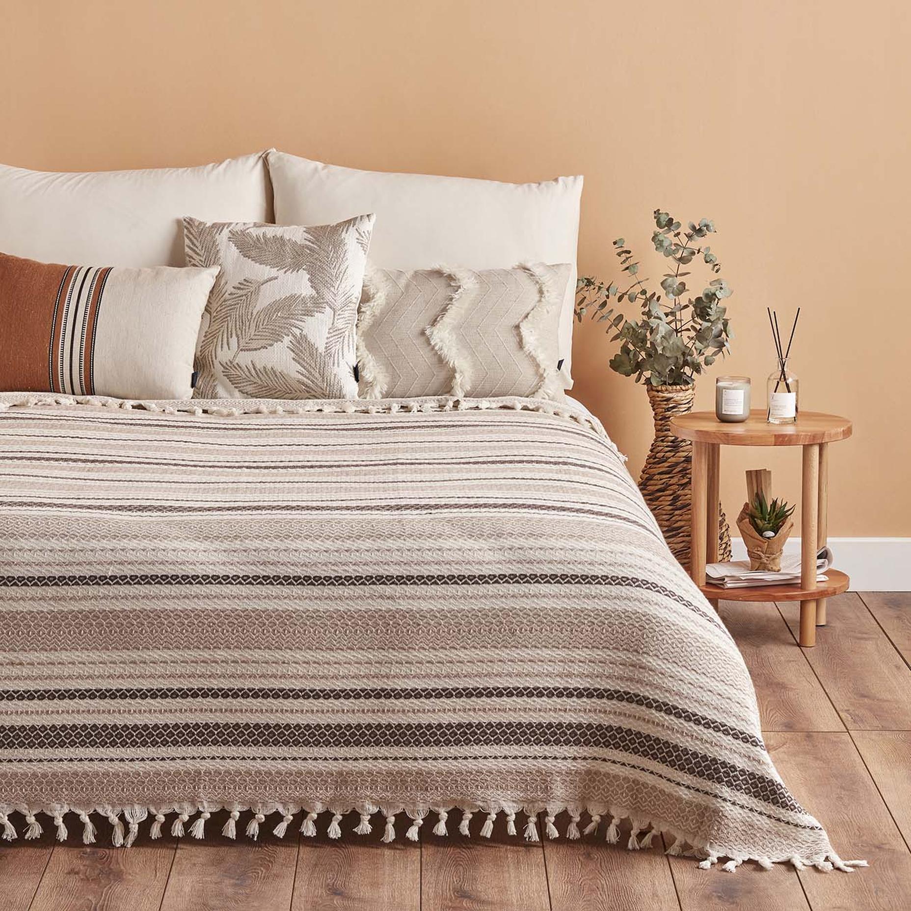 Linea Persoons Bed Sprei Beige (160x220 cm)