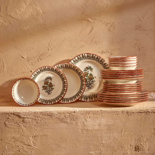 Indiaas porseleinen servies voor 6 personen, 24-delig, bordeauxrood