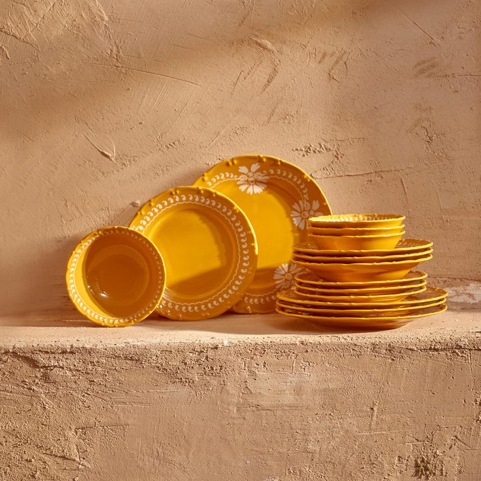 Indiaas porseleinen serviesset van 12 stuks voor 4 personen, mosterdgeel