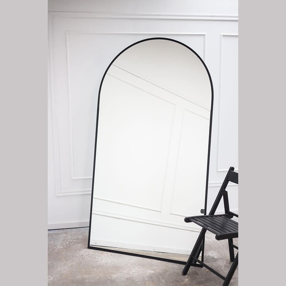 Spiegelhome-Zwarte-Ovale-Staande-Spiegel-180x100-cm