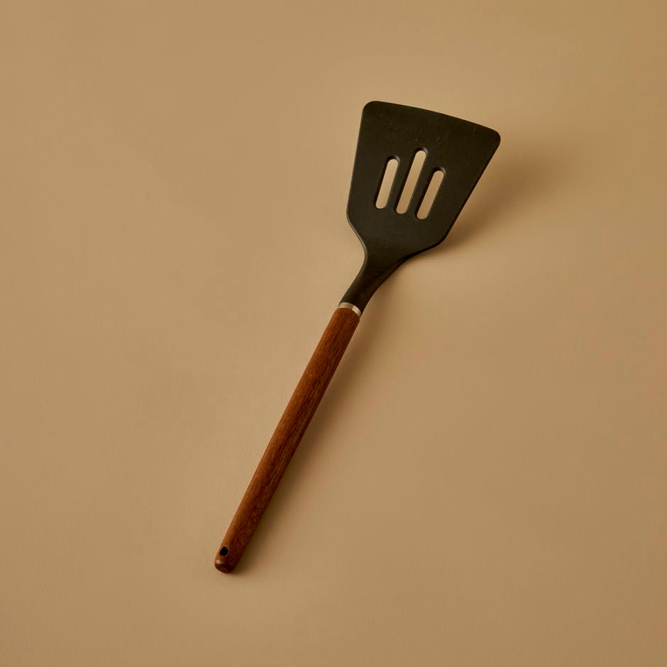 Golby Spatel Zwart (32,3x8 cm)