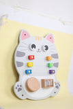 Montessori Busy Board Kat – Houten Educatief Activiteitenbord voor Baby & Peuter Productbeschrijving